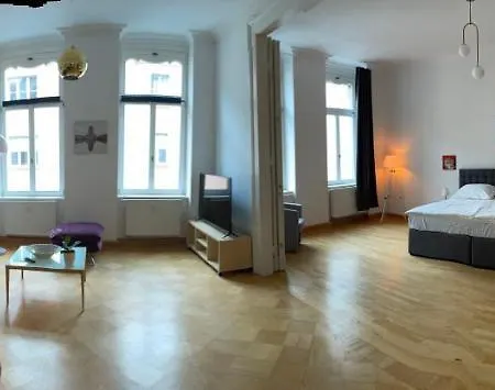 Luxurioses In Bester Stadtlage Appartamento *